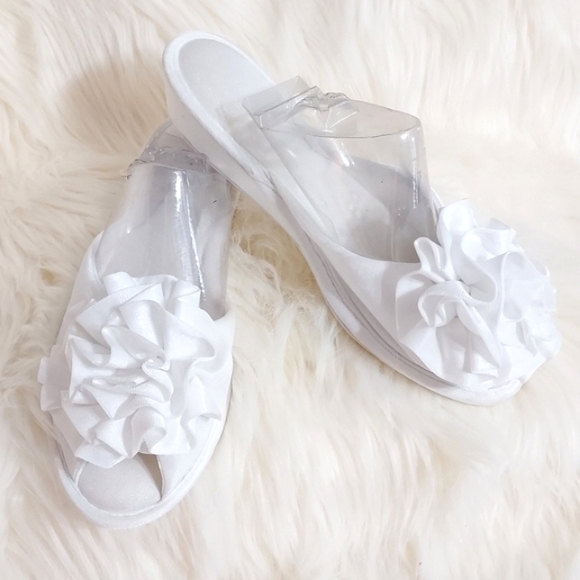 VINTAGE VF SLIPPERS - Picture 10 of 10